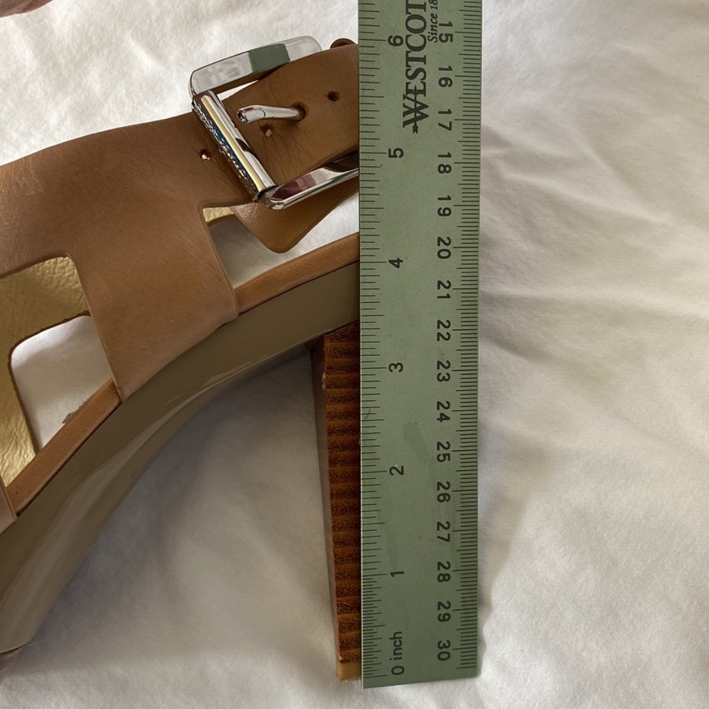 Michael Kors Tan Platform Pumps Size 8 - Picture 9 of 9